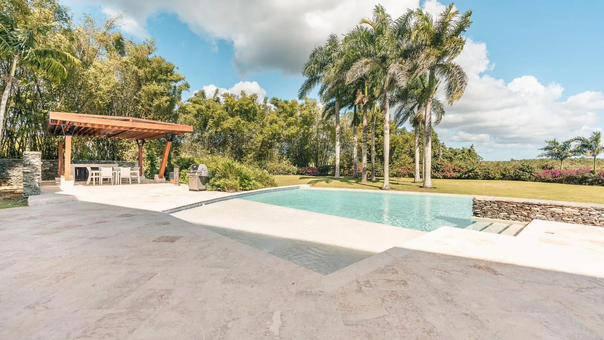 Magical Apartment With Garden View In Casa De Campo El Infiernito Dominik Cumhuriyeti